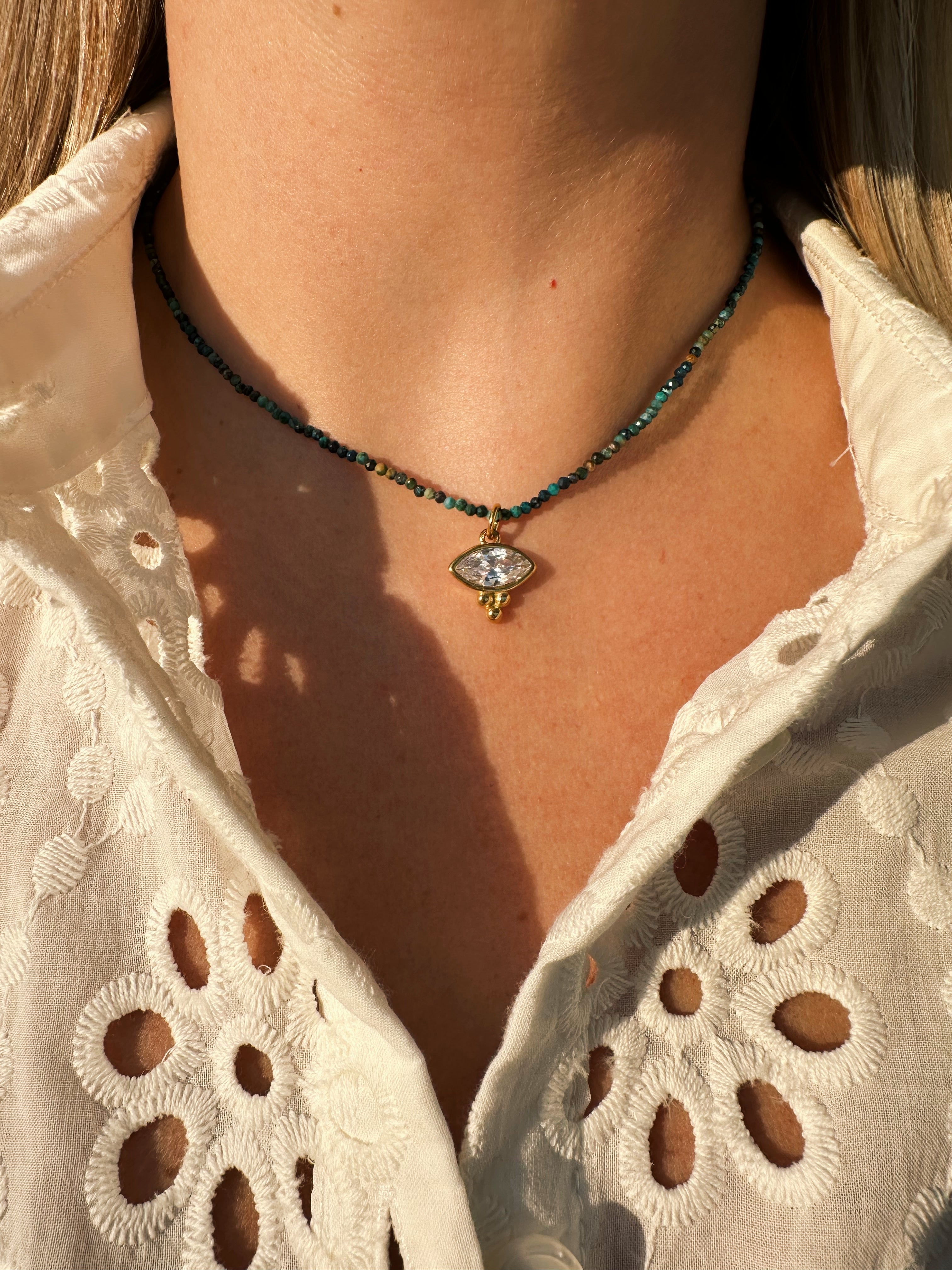 Collier Julia